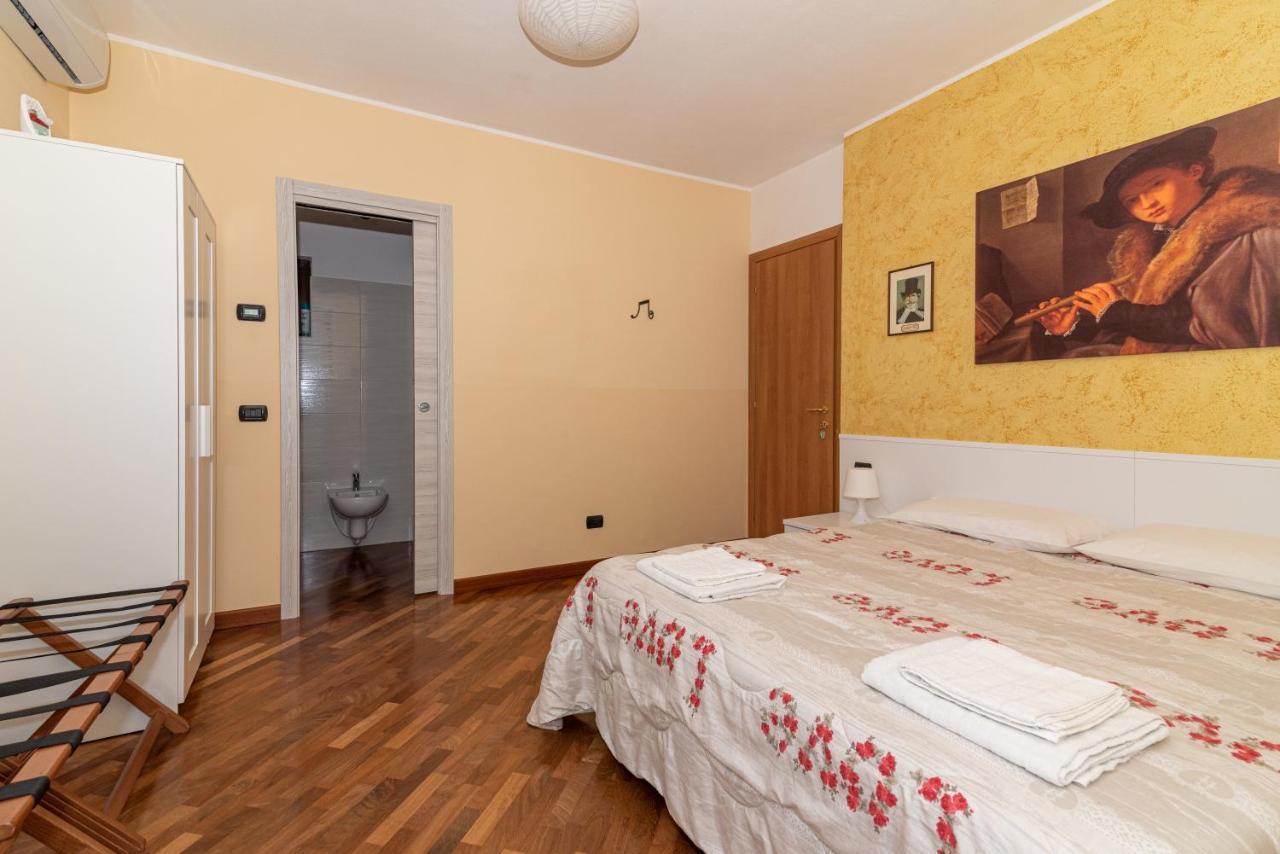 B&B-Foresteria Casa Della Musica Lake Como Mandello del Lario Eksteriør billede